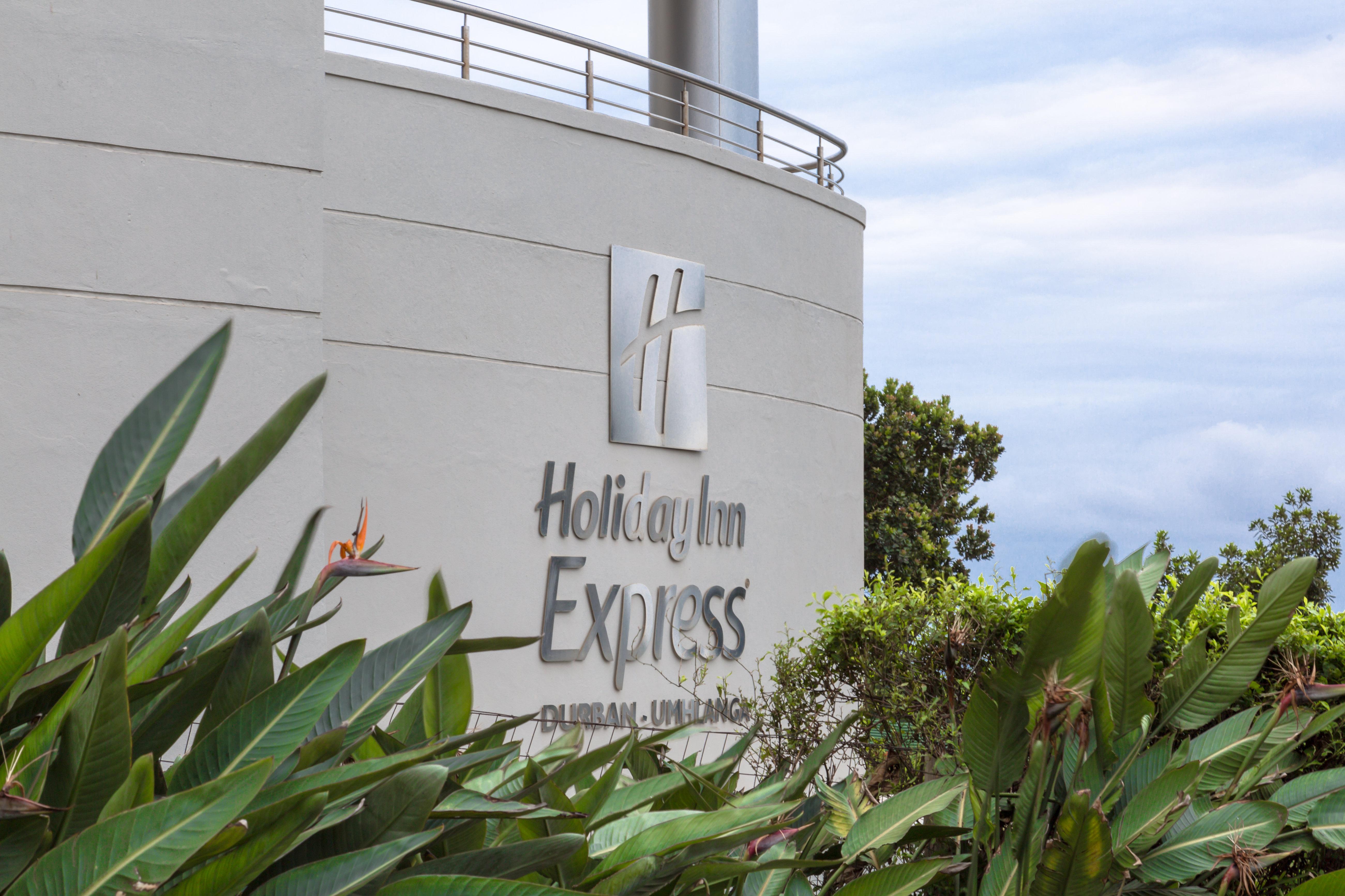 Holiday Inn Express Durban - Umhlanga By Ihg Exterior photo