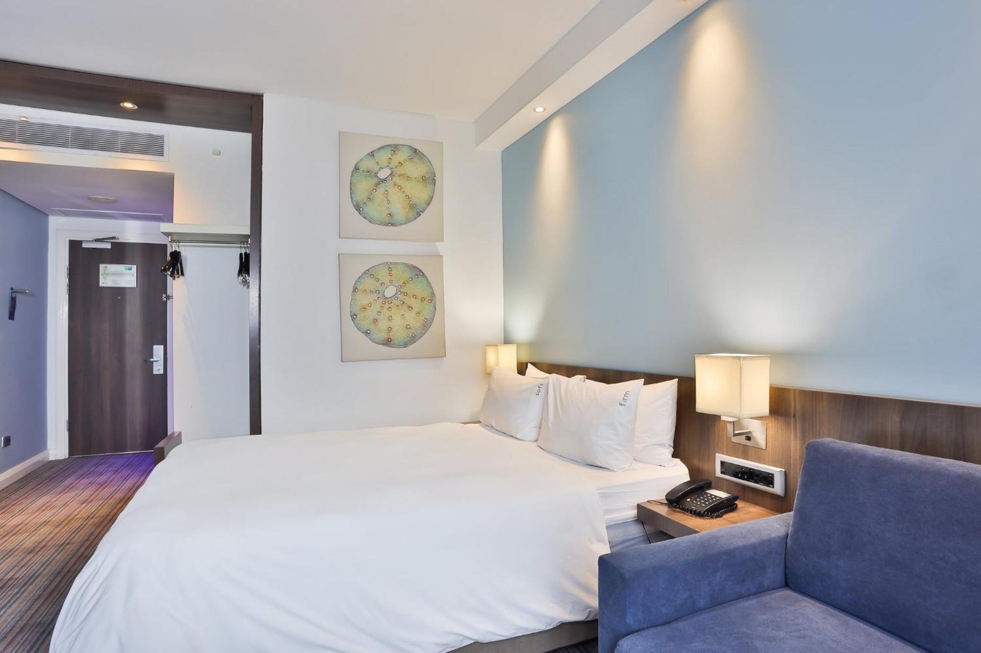 Holiday Inn Express Durban - Umhlanga By Ihg Exterior photo